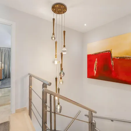 Beautiful 4b Townhouse * 马尔韦利亚